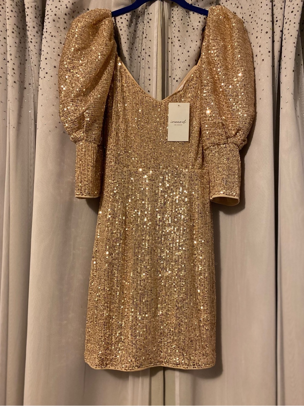 INMOD LOS ANGELES NWT SIZE MEDIUM PUFFED SLEEVES MINI SEQUINS DRESS